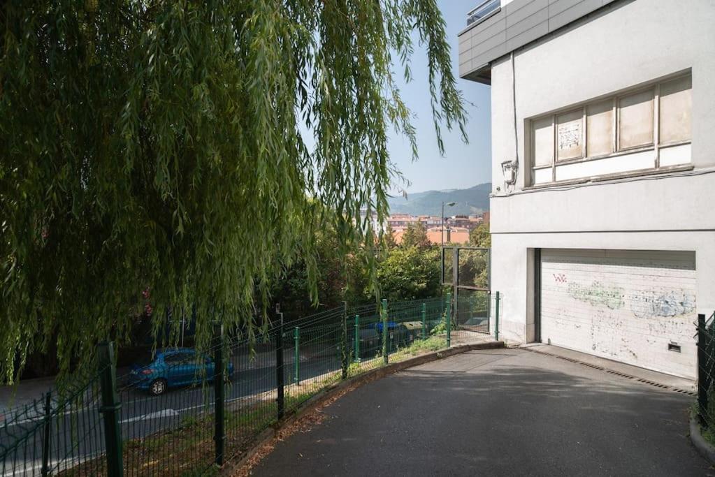 Exclusivo Espacio - Parking Gratis Bilbao Exterior photo